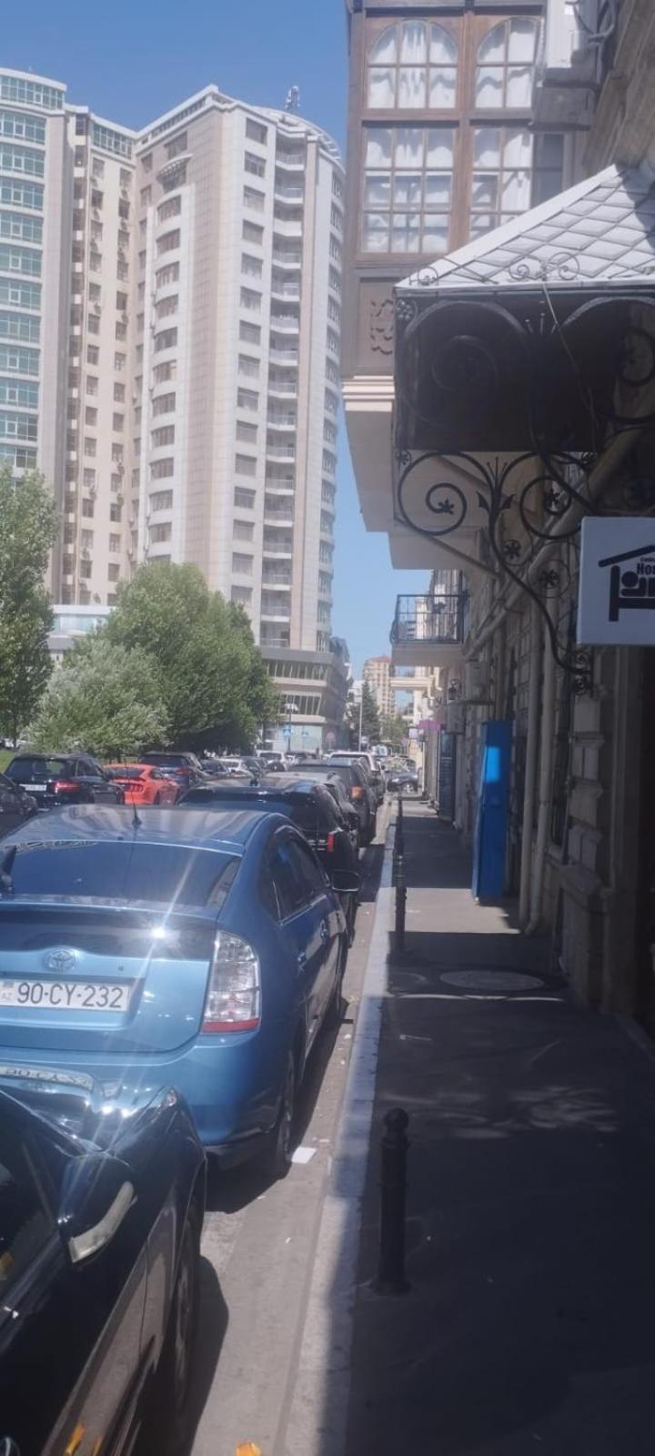 Central Baku Hostel מראה חיצוני תמונה