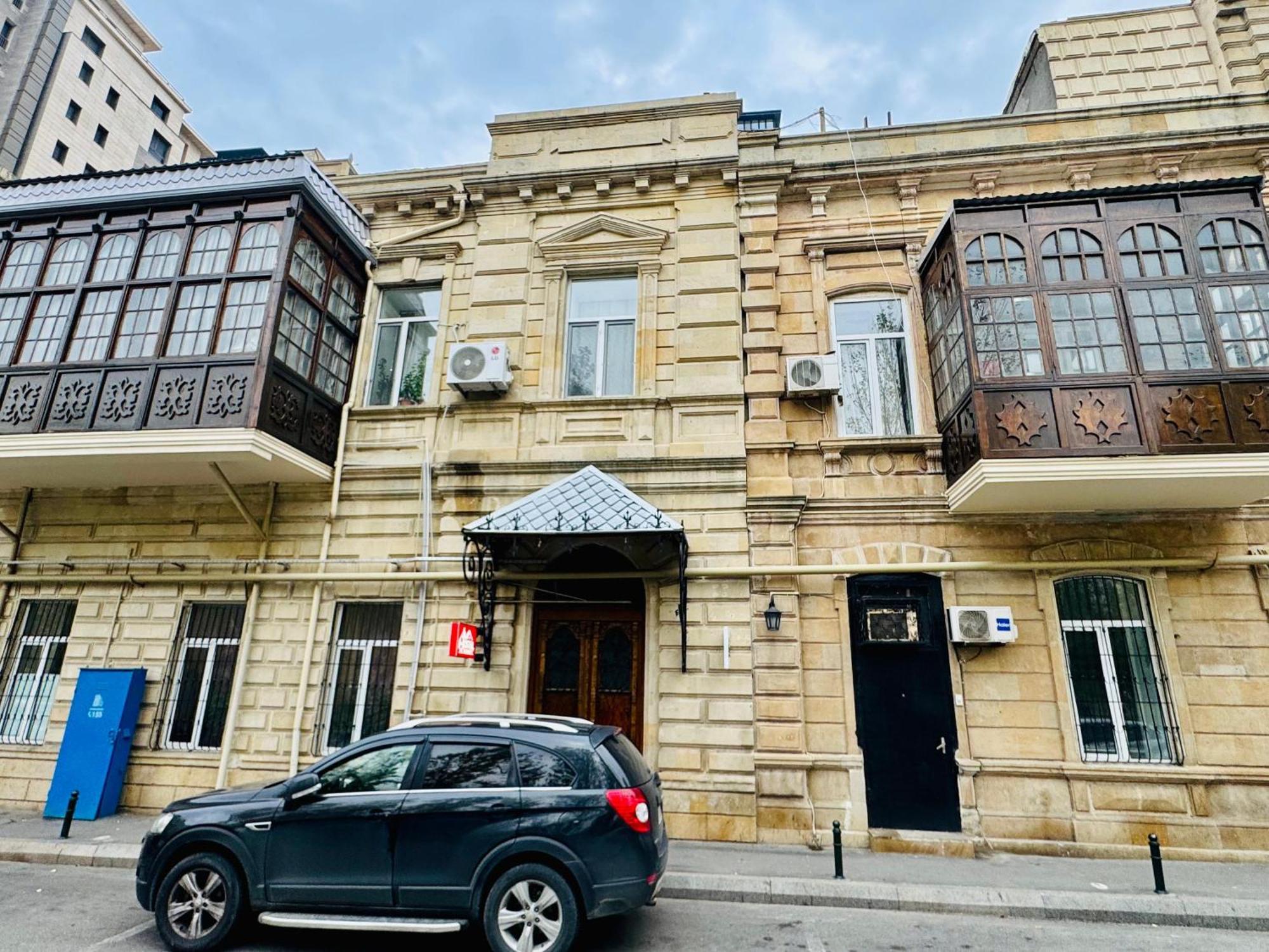 Central Baku Hostel מראה חיצוני תמונה